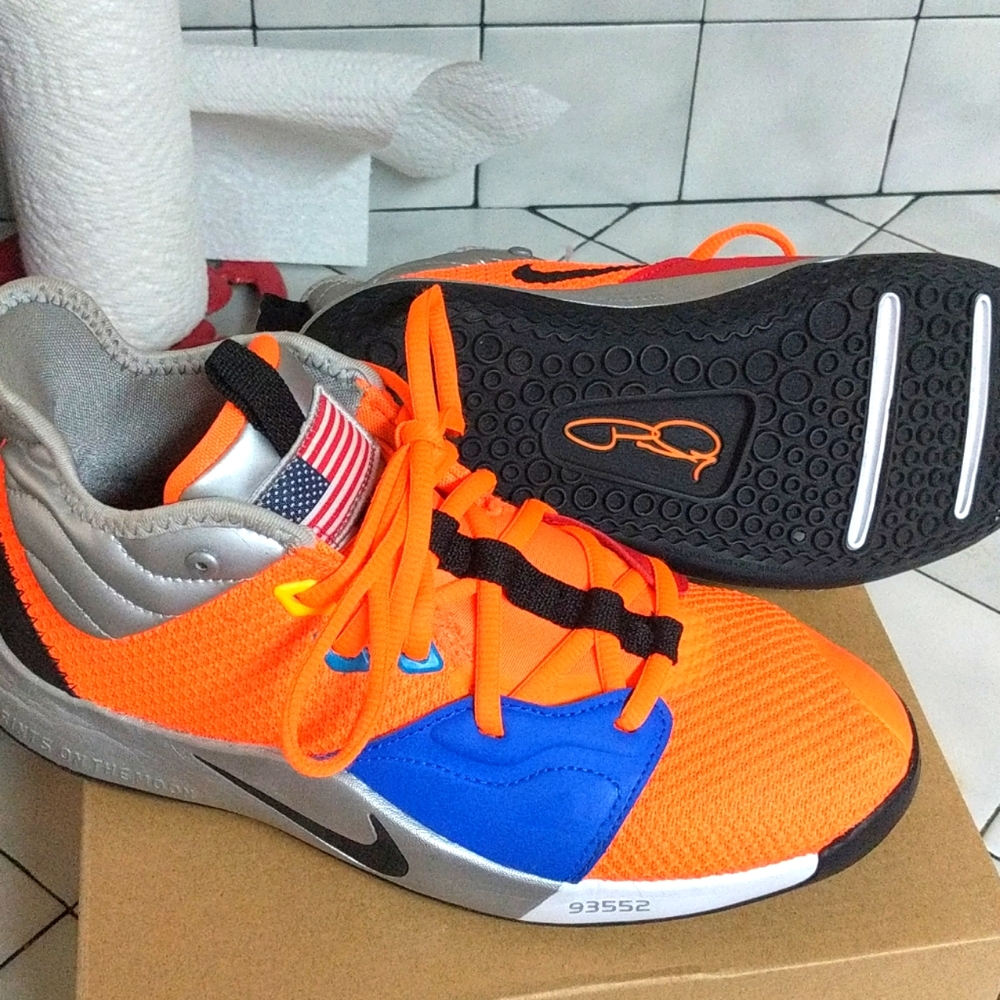 Nike Paul George NASA